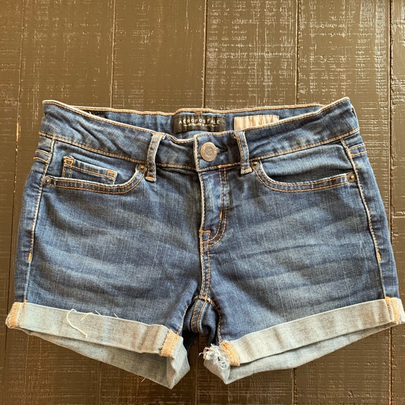Aeropostale Pants - Semi high wasted shorts